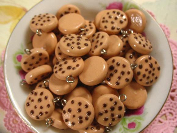 8 Chocolate Chips Cookies 