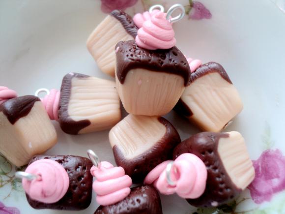 6pcs - Mini Cake Ice Cream - Choclate Strawberry 
