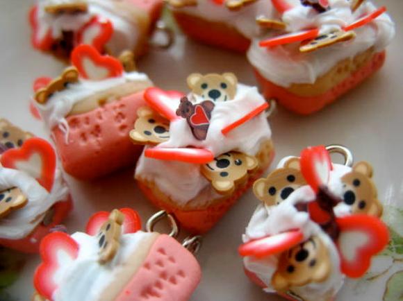 4pcs Cake Fun Charms - Hearts and Bears 