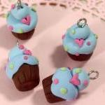 4 Mini Cupcakes Charms Code..